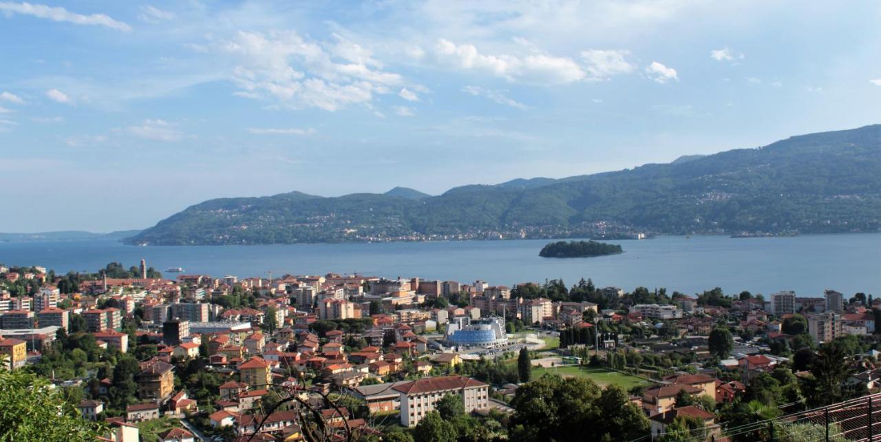 Sole Apartment Verbania Bagian luar foto